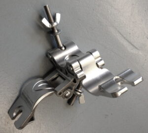 Brides en croix en aluminium 48-52mm fixes